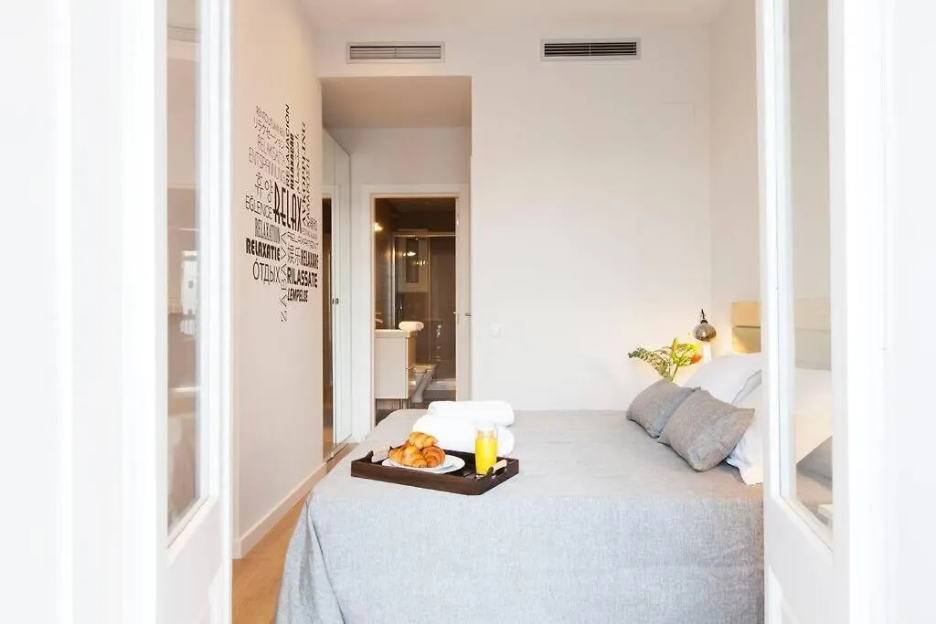 Apartment Gorgeous 4Bed 4Bath Close To City Center Barcelona